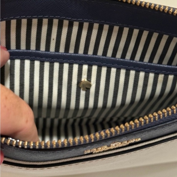 Kate Spade Cameron street crossbody  Bag - Picture 3 of 16